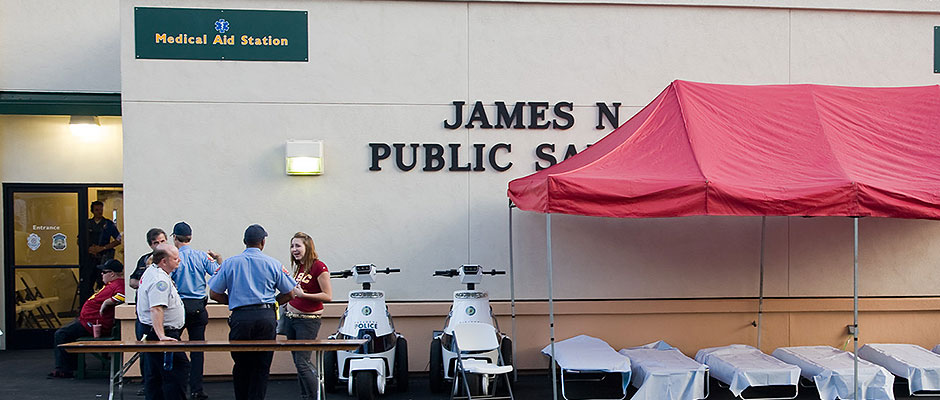 A medical aid station staffed by EMS Reserve outside the public safety building
